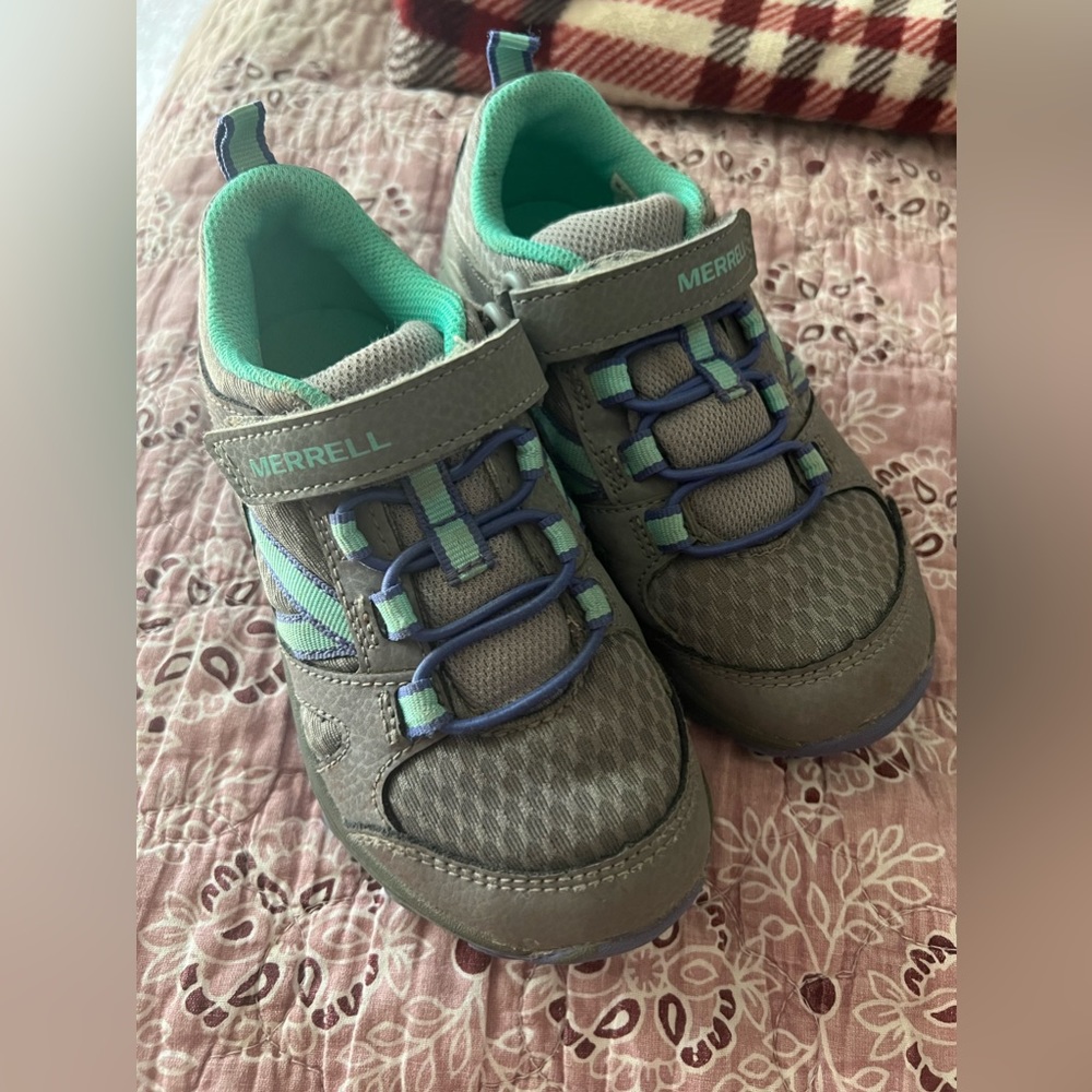 Merrell outback kids shoes 11